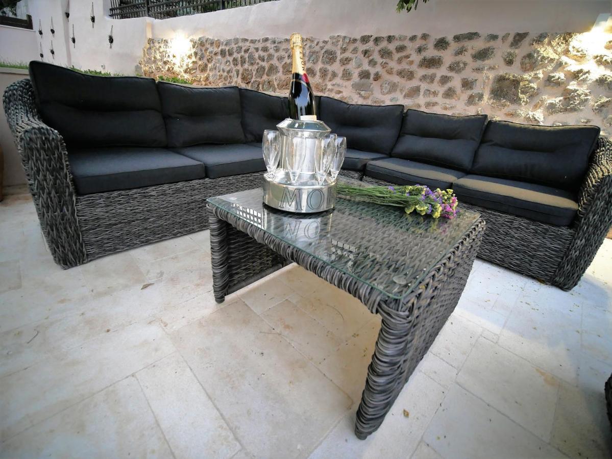 Festina Lente Vakantiehuis *