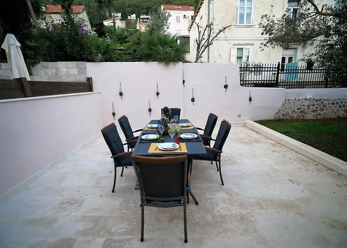 Holiday Home Festina Lente